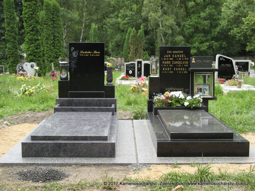 hroby a hrobky (1).JPG