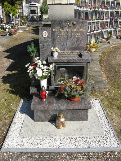 hroby a hrobky (46).JPG